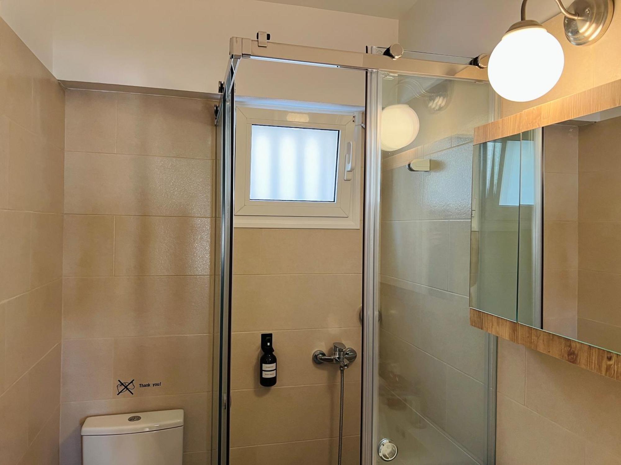 Vasilias Home Near Ath Airport Коропион Экстерьер фото