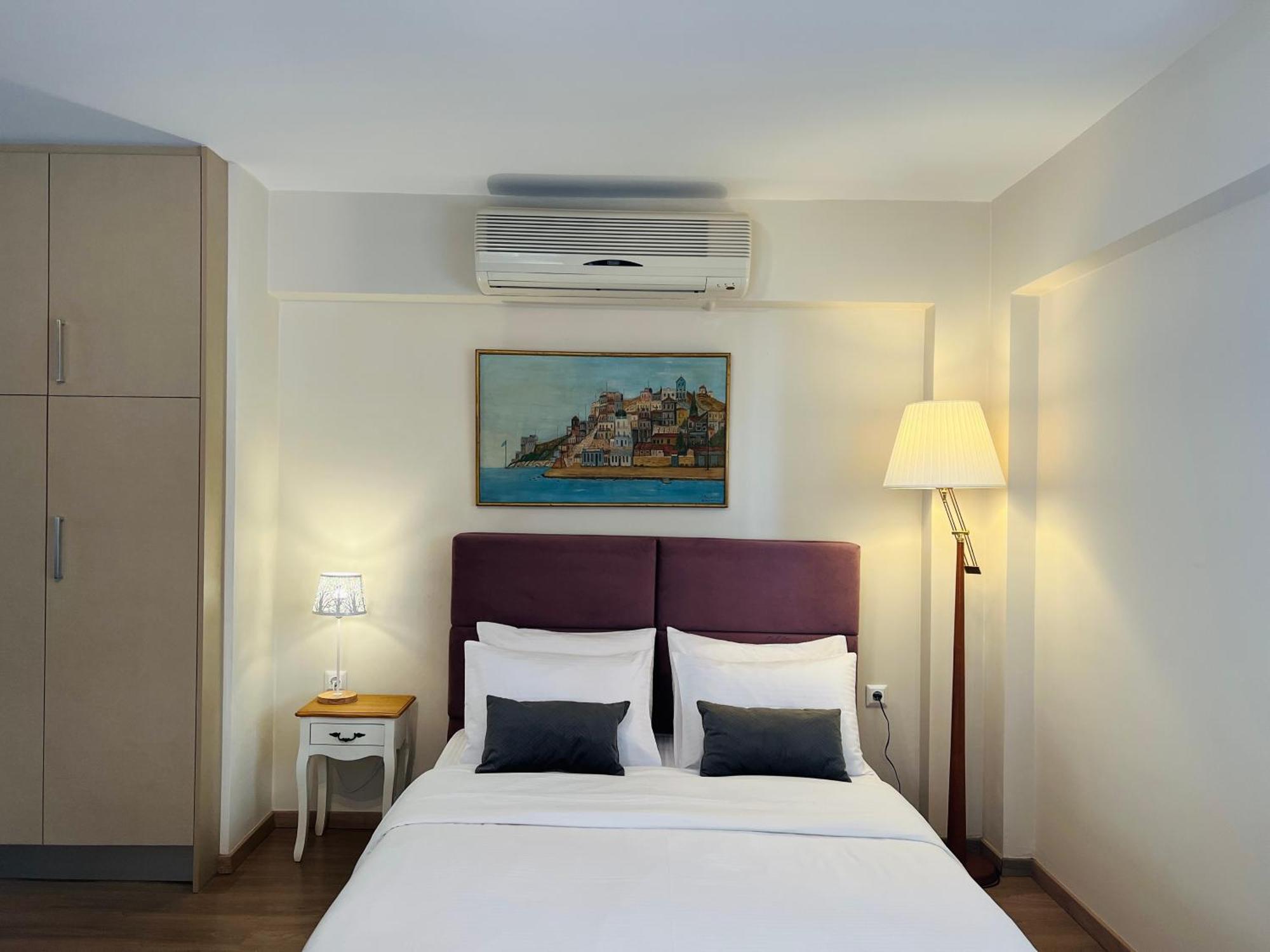 Vasilias Home Near Ath Airport Коропион Экстерьер фото